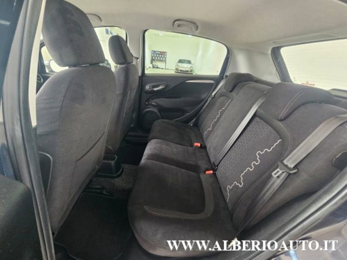 Fiat Punto 1.3 MJT II 75 CV 5 porte Young (9)
