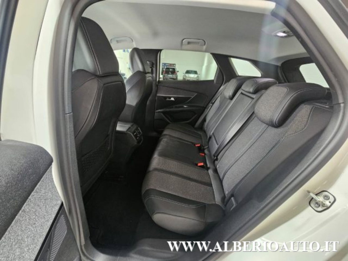 Peugeot 3008 BlueHDi 130 S&S EAT8 Allure Pack (9)