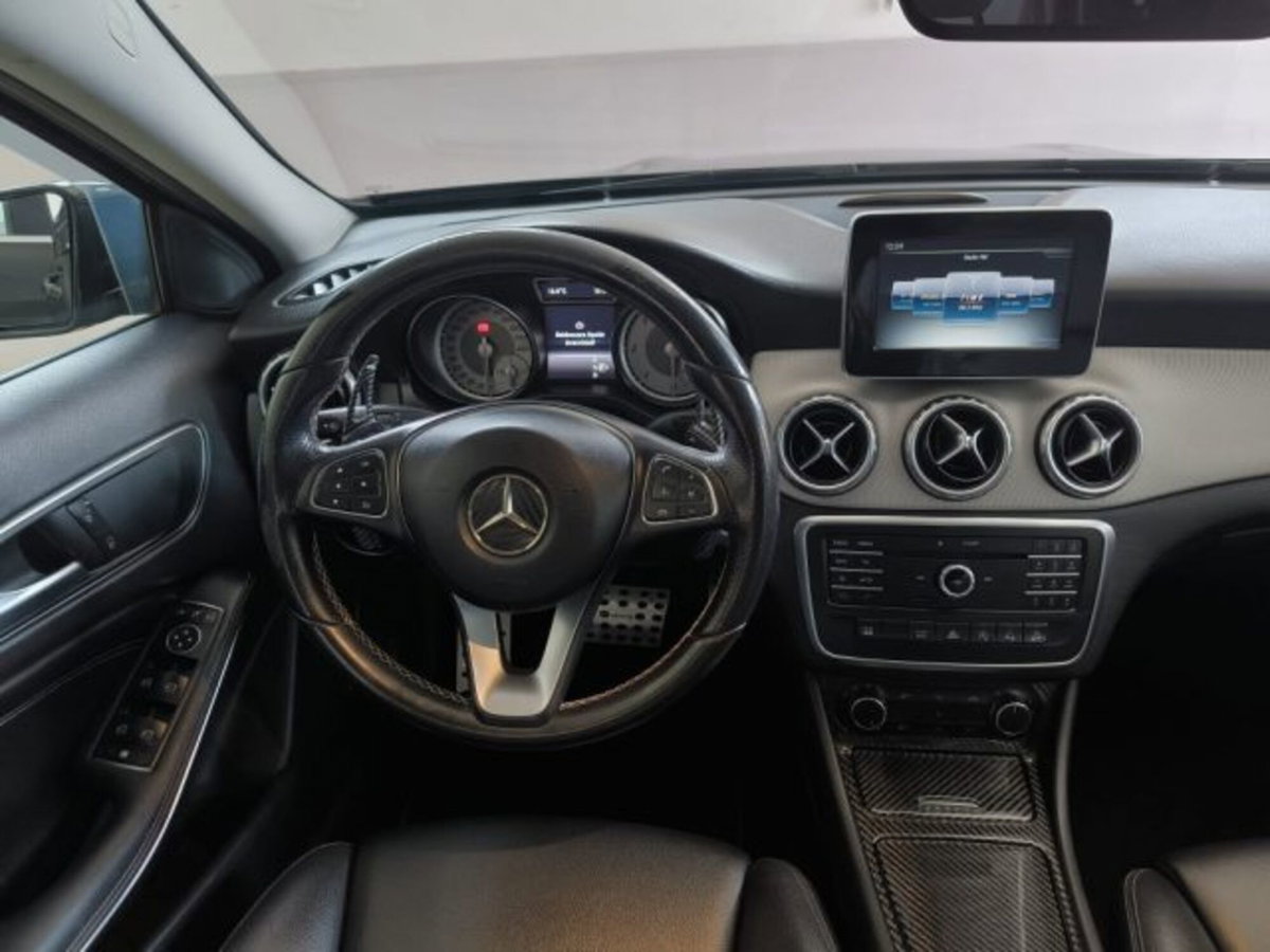 Mercedes-Benz GLA SUV 220 d Automatic 4Matic Sport (7)