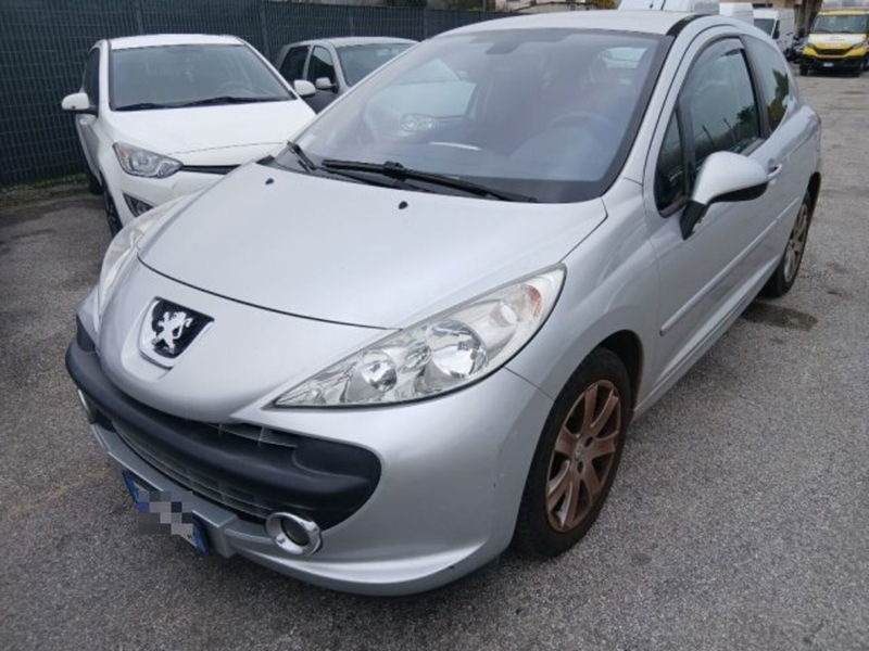 Peugeot 207 HDi 110CV 3p. Féline