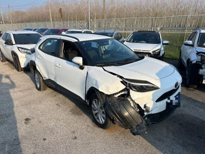 Toyota Yaris Cross 1.5 Hybrid 5p. E-CVT Premiere usata