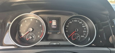 Volkswagen Golf 1.5 TGI DSG Style (10)