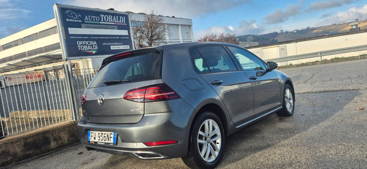 Volkswagen Golf 1.5 TGI DSG Style (2)