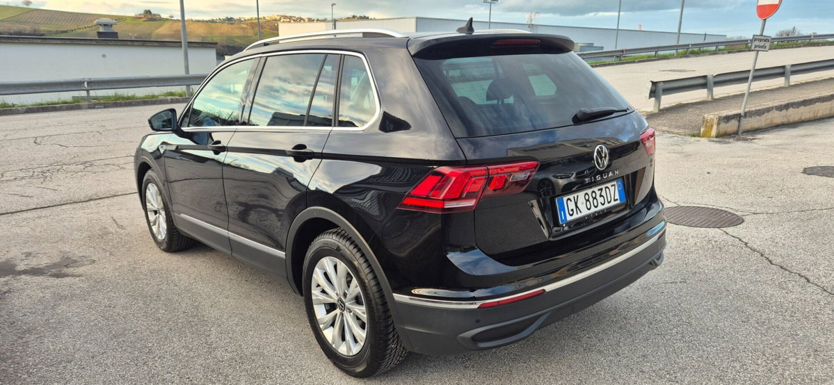 Volkswagen Tiguan Allspace 2.0 TDI SCR DSG 4MOTION Life (3)