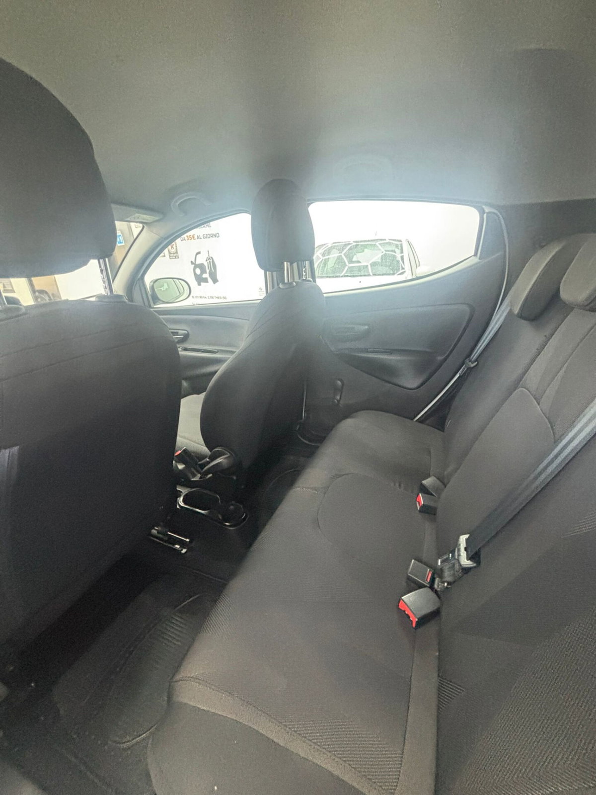 Lancia Ypsilon 1.2 69 CV 5 porte Gold (9)