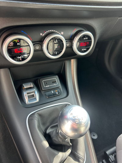 Alfa Romeo Giulietta 1.6 JTDm-2 Distinctive (12)