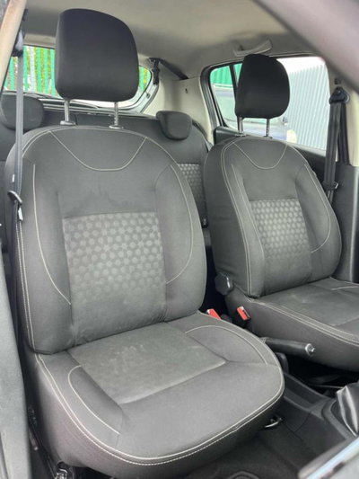 Dacia Sandero 1.2 GPL 75CV Ambiance (11)