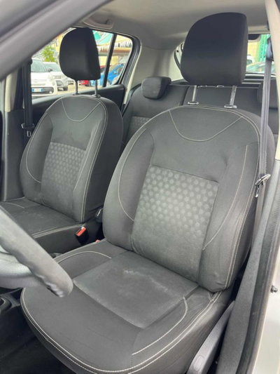 Dacia Sandero 1.2 GPL 75CV Ambiance (14)