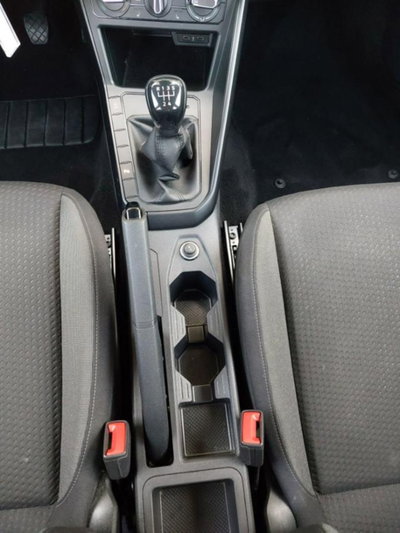 Volkswagen Taigo 1.0 tsi Life 95cv (11)