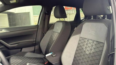Volkswagen Polo 1.0 tsi R-Line 95cv dsg (13)