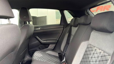 Volkswagen Polo 1.0 tsi R-Line 95cv dsg (16)