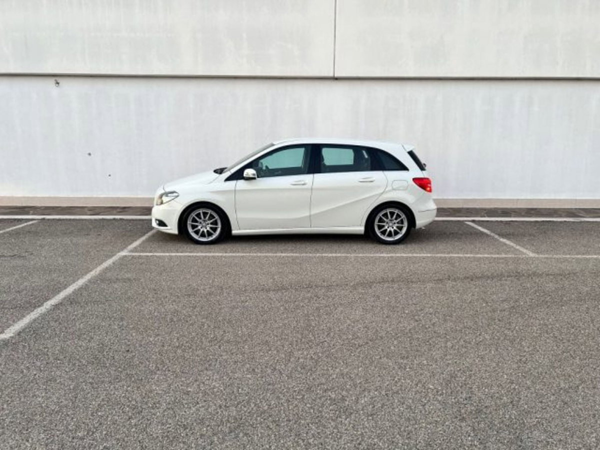 Mercedes-Benz Classe B 180 Executive (3)