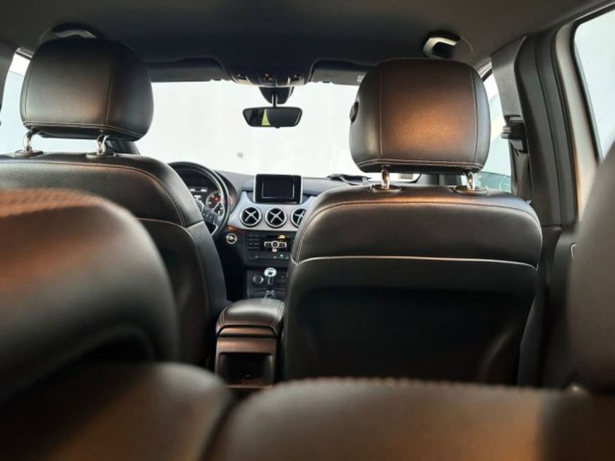 Mercedes-Benz Classe B 180 Executive (6)