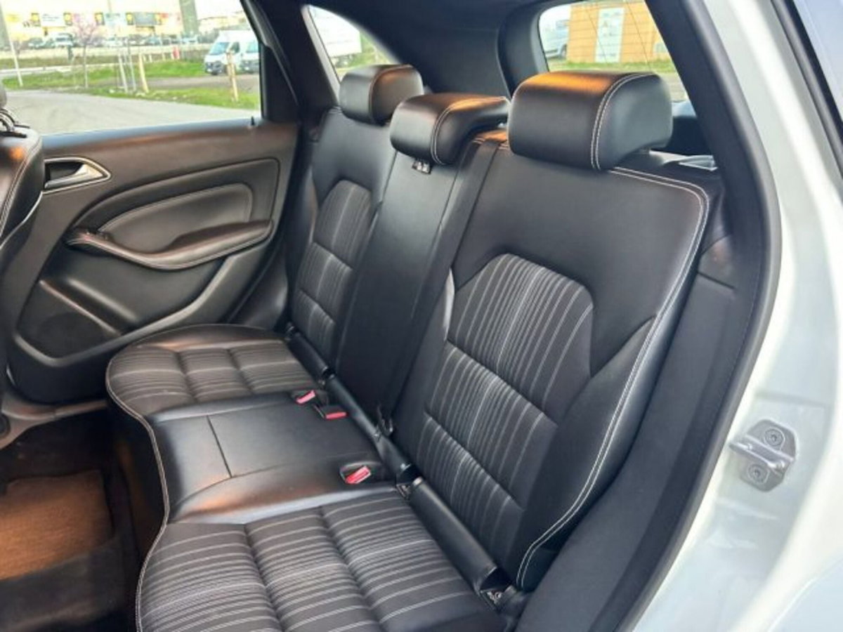 Mercedes-Benz Classe B 180 Executive (7)
