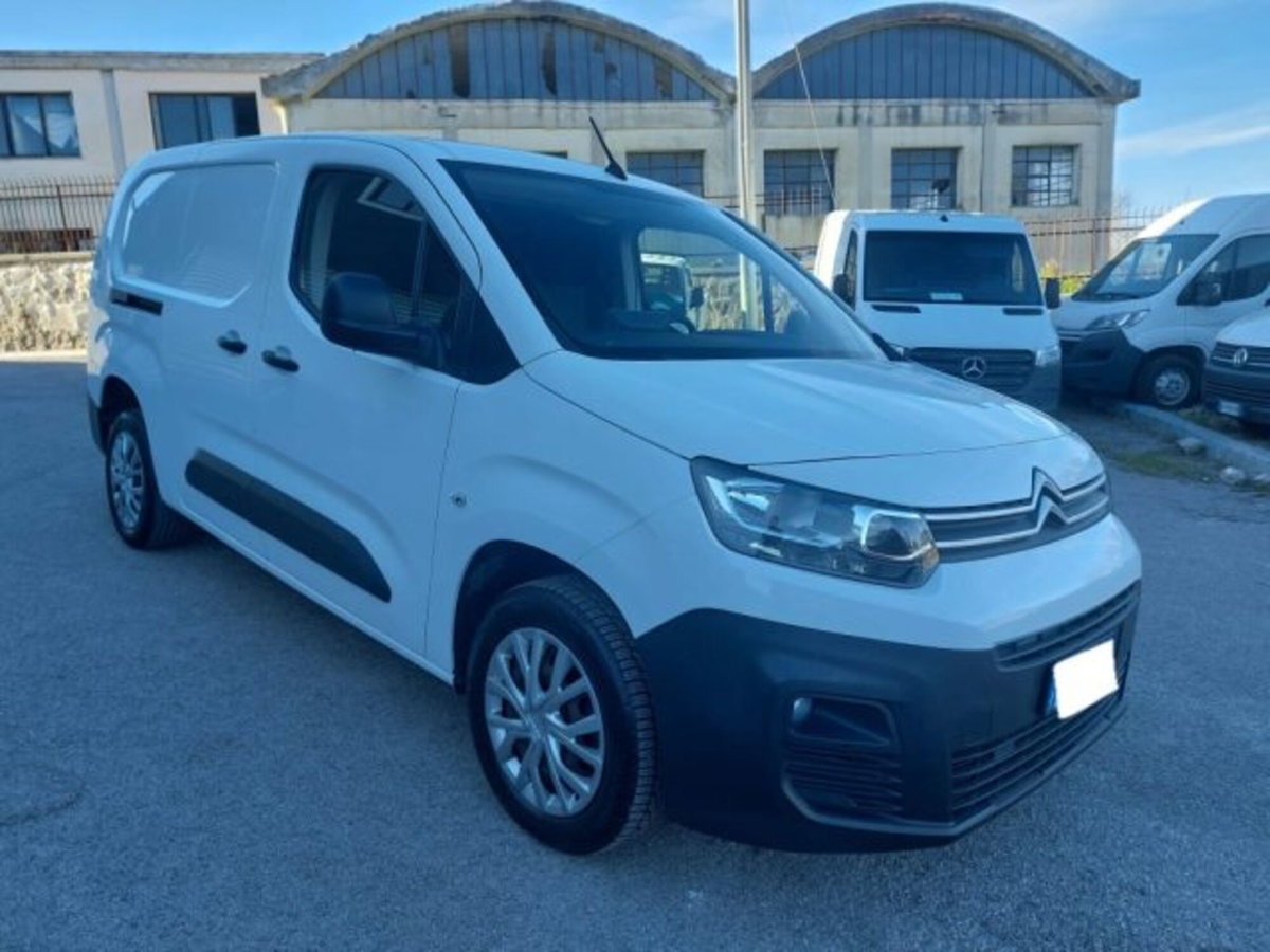Citroen Berlingo Furgone BlueHDi 100 Van XL Driver (2)