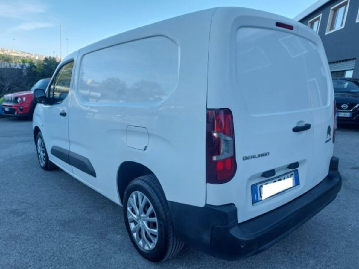 Citroen Berlingo Furgone BlueHDi 100 Van XL Driver (7)
