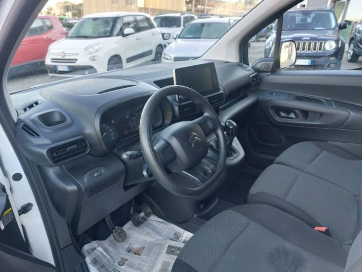 Citroen Berlingo Furgone BlueHDi 100 Van XL Driver (9)