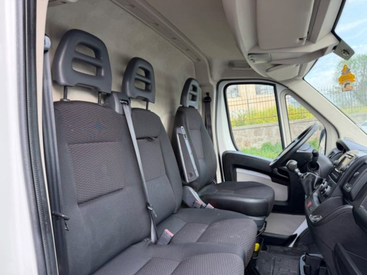 Citroen Jumper Furgone 30 BlueHDi 130 PC-TN Furgone (14)