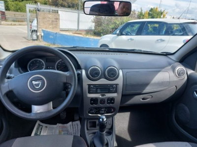 Dacia Duster 1.6 110CV 4x2 GPL Lauréate (10)