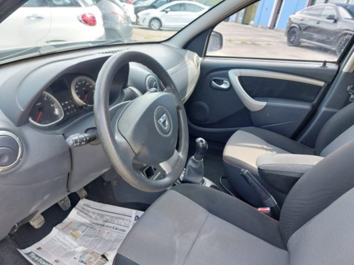 Dacia Duster 1.6 110CV 4x2 GPL Lauréate (10)
