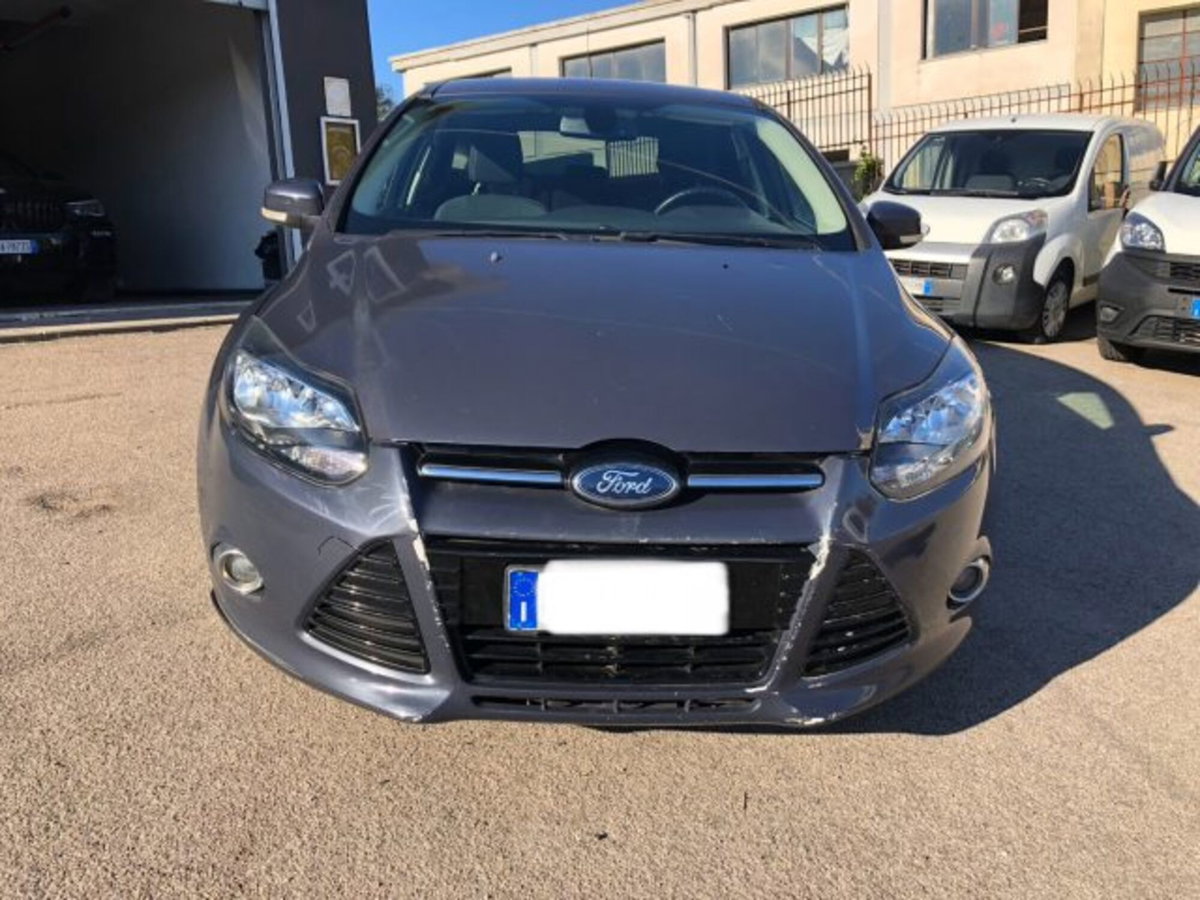 Ford Focus Station Wagon 1.6 TDCi 115 CV SW Titanium (5)