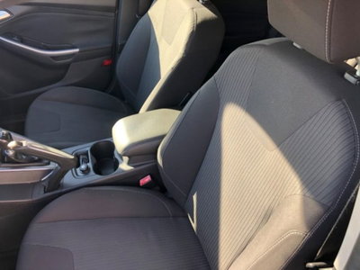 Ford Focus Station Wagon 1.6 TDCi 115 CV SW Titanium (9)