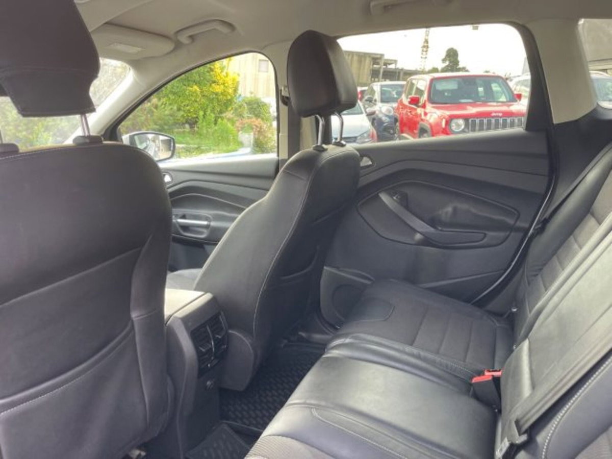 Ford Kuga 2.0 TDCI 115 CV 2WD Plus (12)