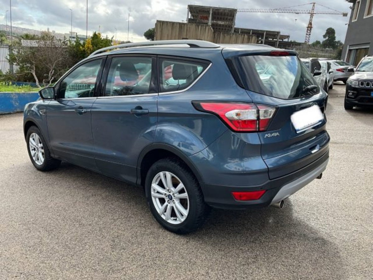 Ford Kuga 2.0 TDCI 120 CV S&S 2WD Powershift Titanium (5)