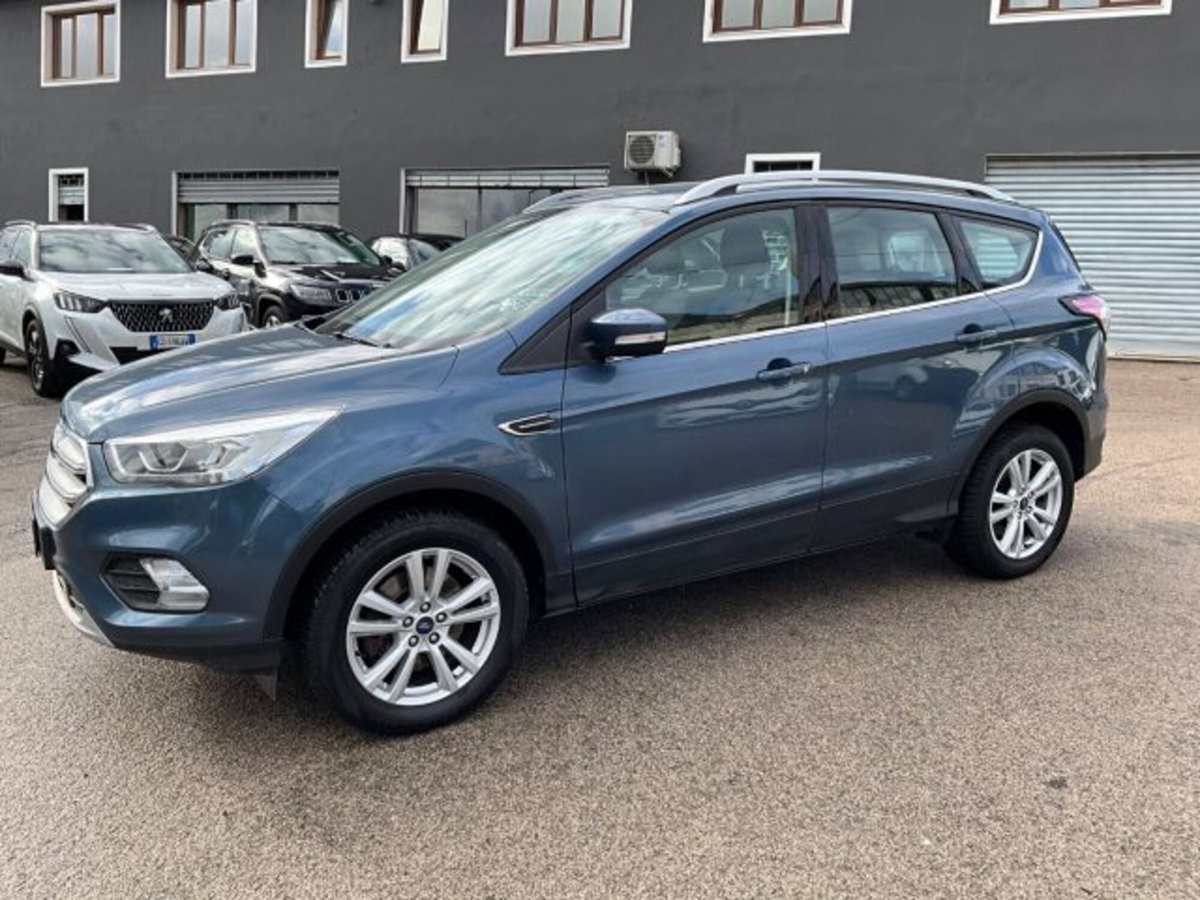 Ford Kuga 2.0 TDCI 120 CV S&S 2WD Powershift Titanium (7)