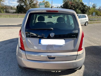 Lancia Musa 1.4 16V Diva (7)
