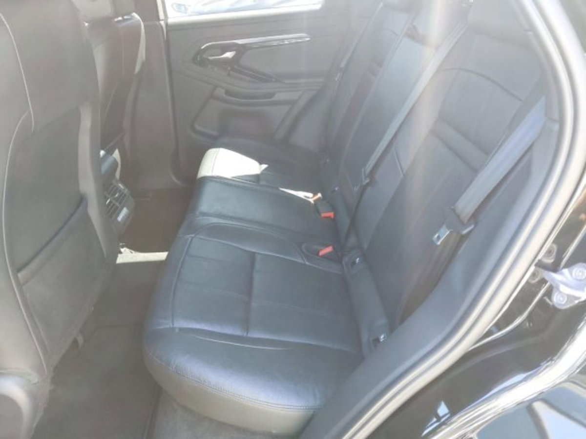 Land Rover Range Rover Evoque 2.0D I4-L.Flw 150 CV (11)