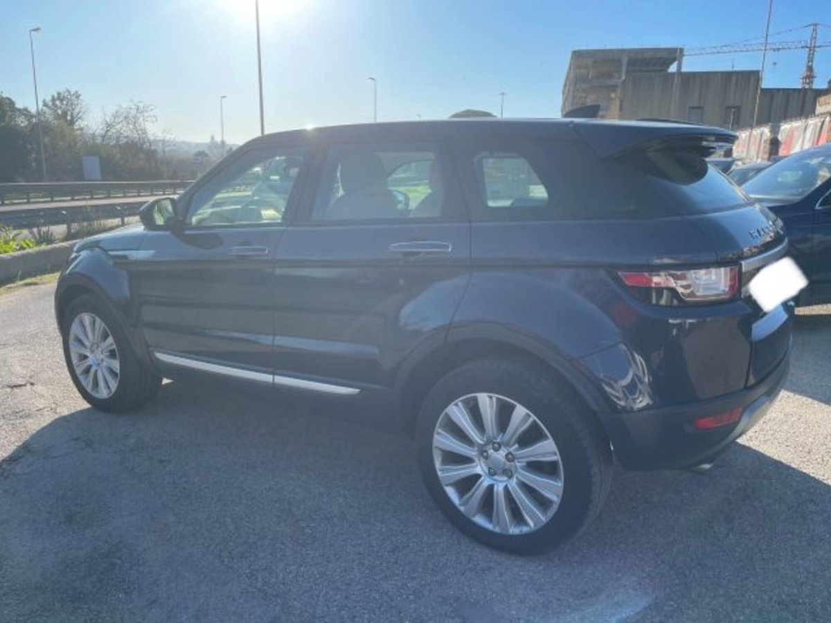 Land Rover Range Rover Evoque 2.0 TD4 180 CV 5p. Pure (7)