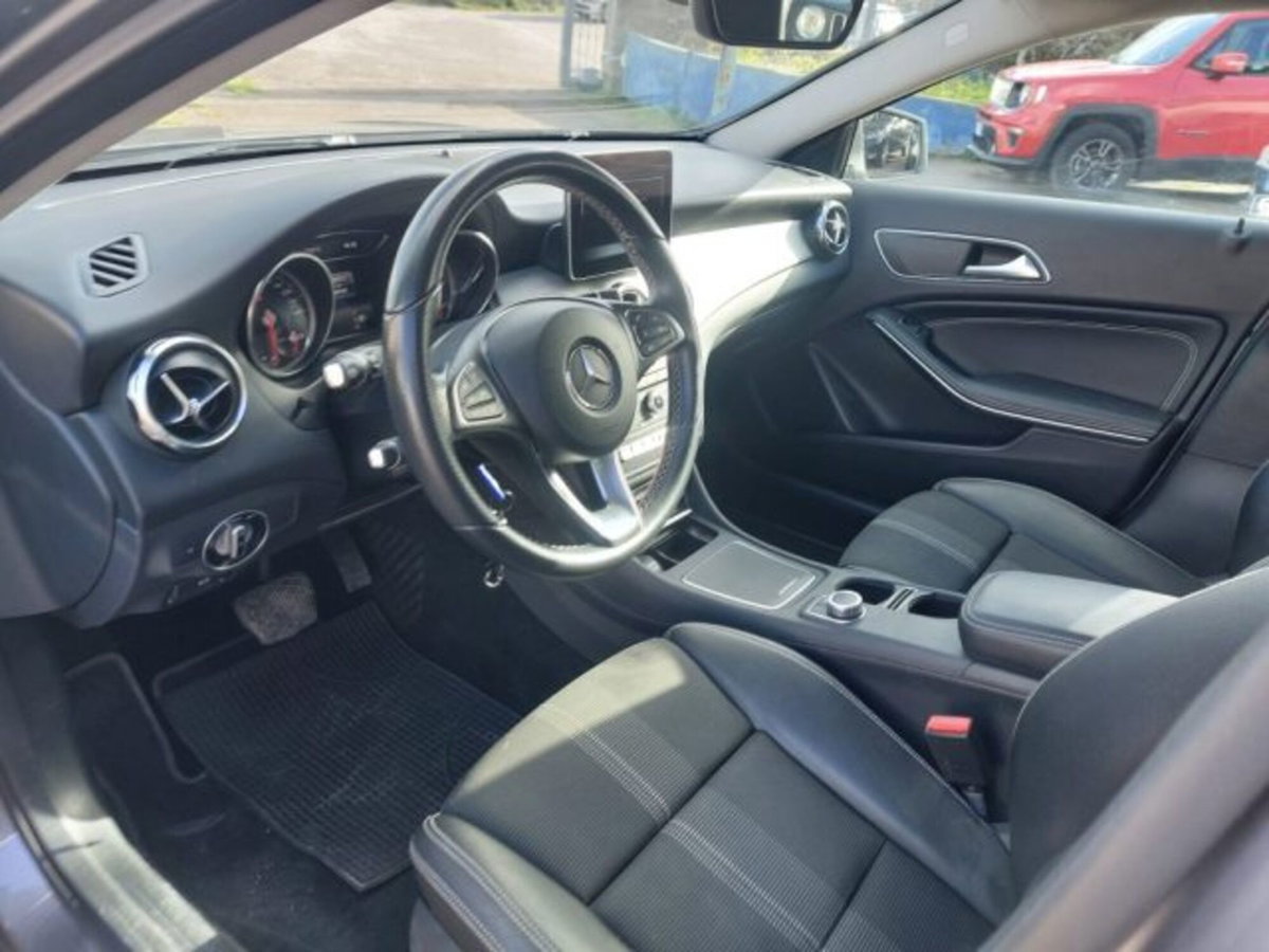 Mercedes-Benz GLA SUV 200 d Automatic Executive (10)