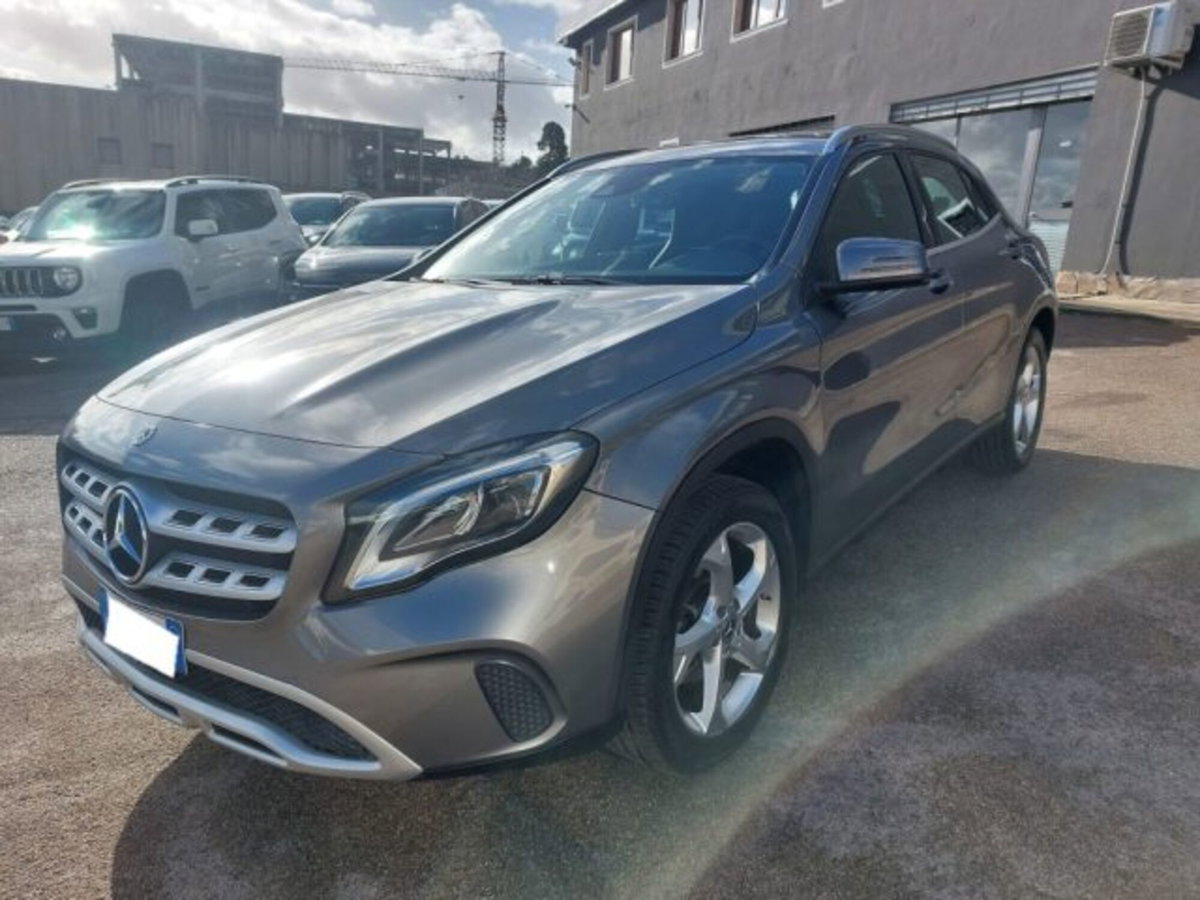 Mercedes-Benz GLA SUV 200 d Automatic Executive (2)