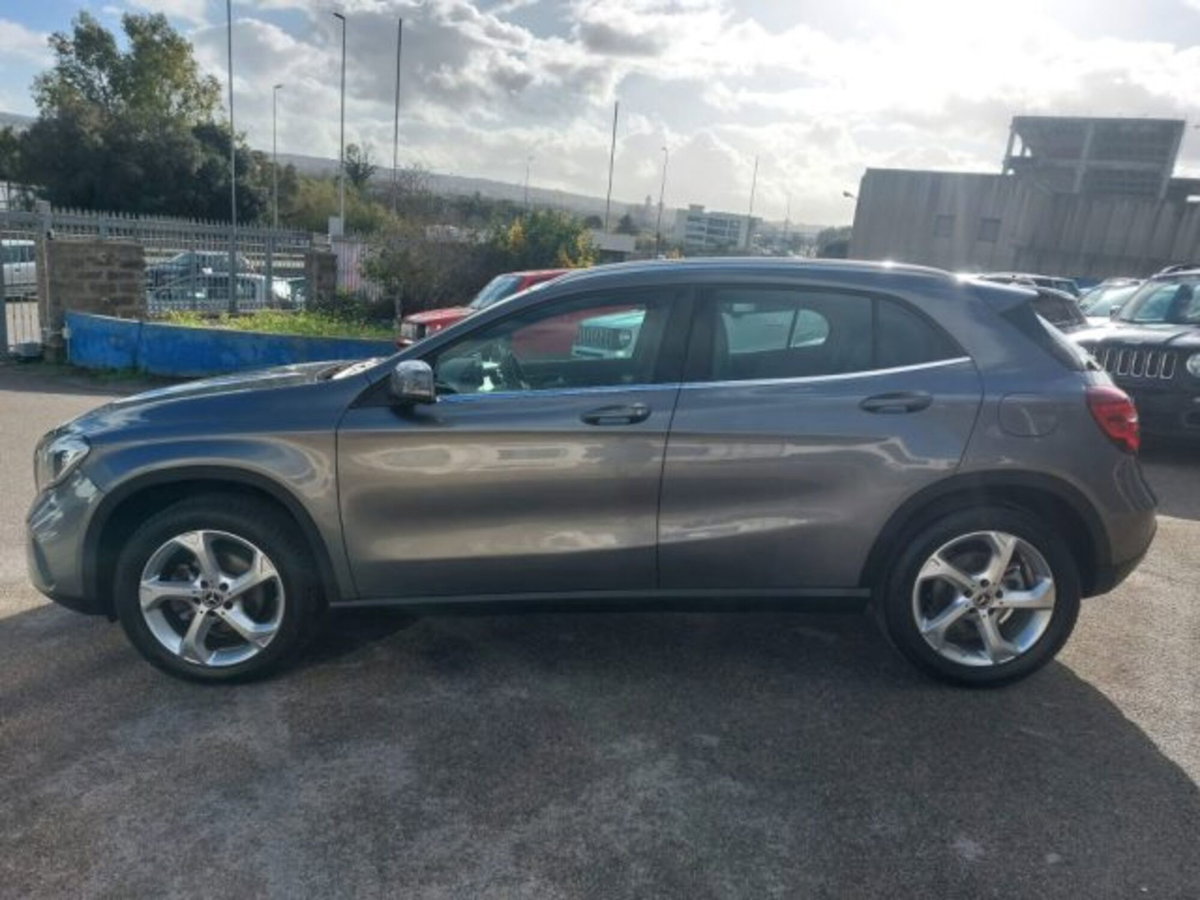 Mercedes-Benz GLA SUV 200 d Automatic Executive (5)
