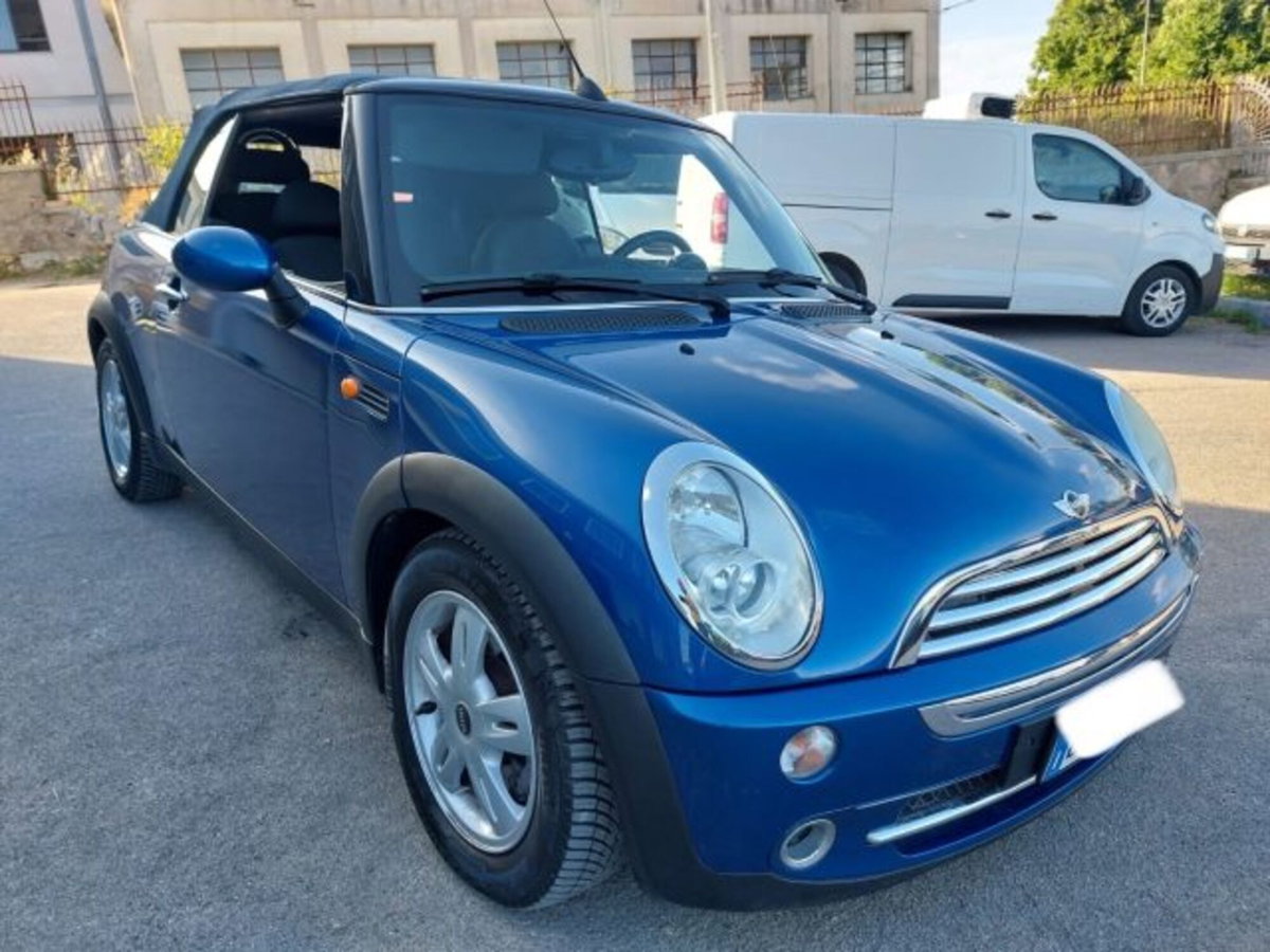 MINI Mini Cabrio 1.6 16V Cooper Sidewalk Cabrio (3)