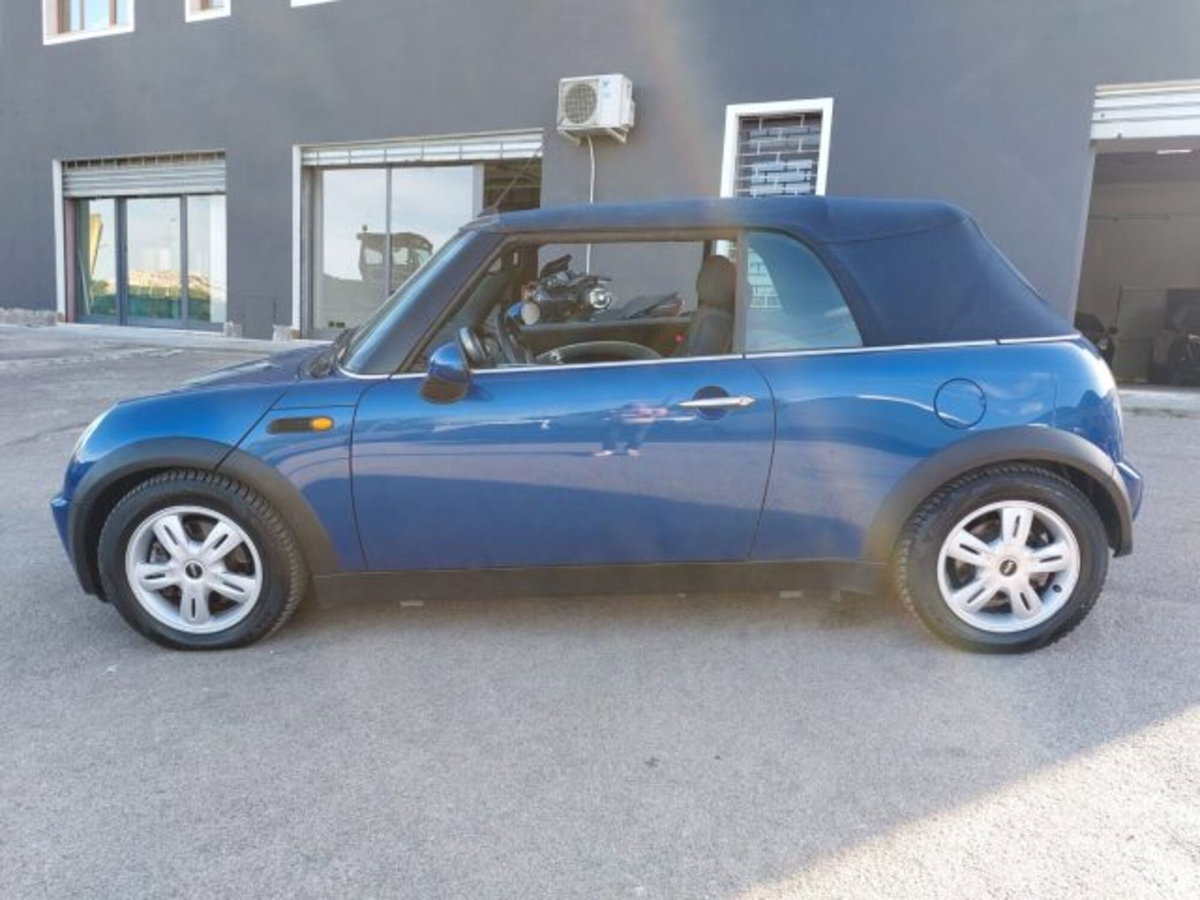 MINI Mini Cabrio 1.6 16V Cooper Sidewalk Cabrio (4)
