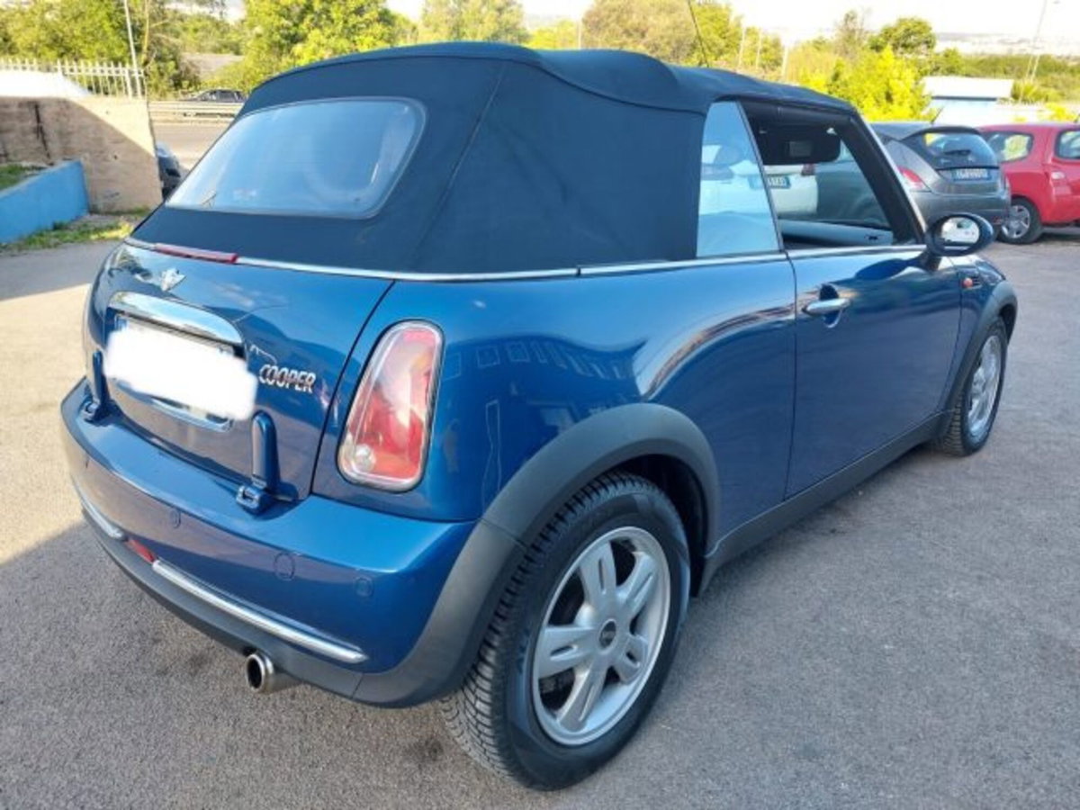 MINI Mini Cabrio 1.6 16V Cooper Sidewalk Cabrio (6)