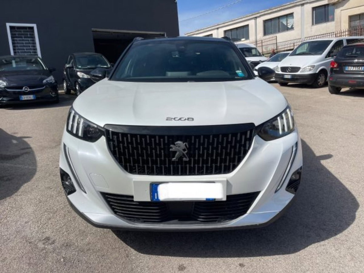 Peugeot 2008 BlueHDi 100 S&S GT Line (4)
