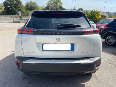 Peugeot 2008 BlueHDi 100 S&S GT Line (8)