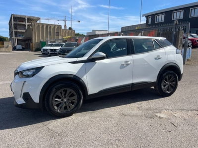 Peugeot 2008 BlueHDi 110 S&S GT (2)