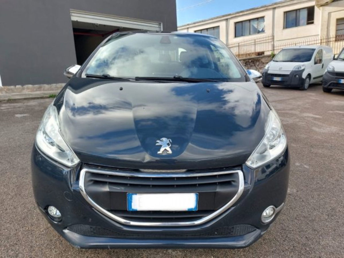 Peugeot 208 e-HDi 92 CV Stop&Start ETG6 3 porte Allure (3)