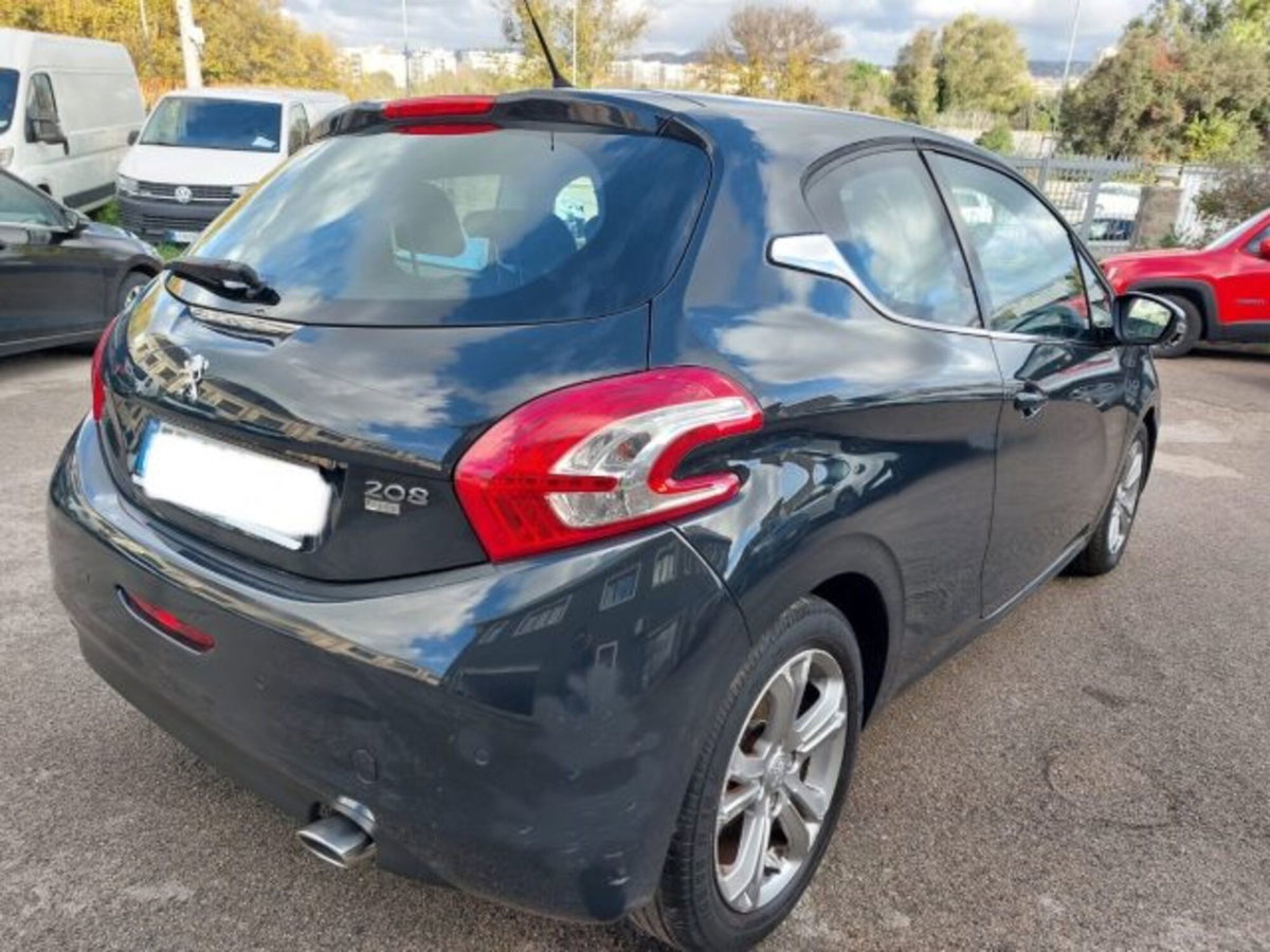 Peugeot 208 e-HDi 92 CV Stop&Start ETG6 3 porte Allure (7)
