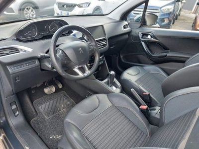 Peugeot 208 e-HDi 92 CV Stop&Start ETG6 3 porte Allure (9)
