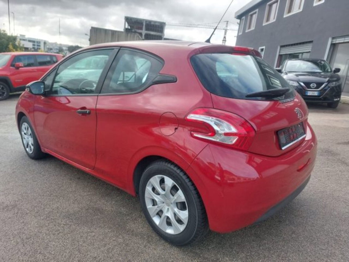 Peugeot 208 VTi 68 CV 3 porte Access (7)