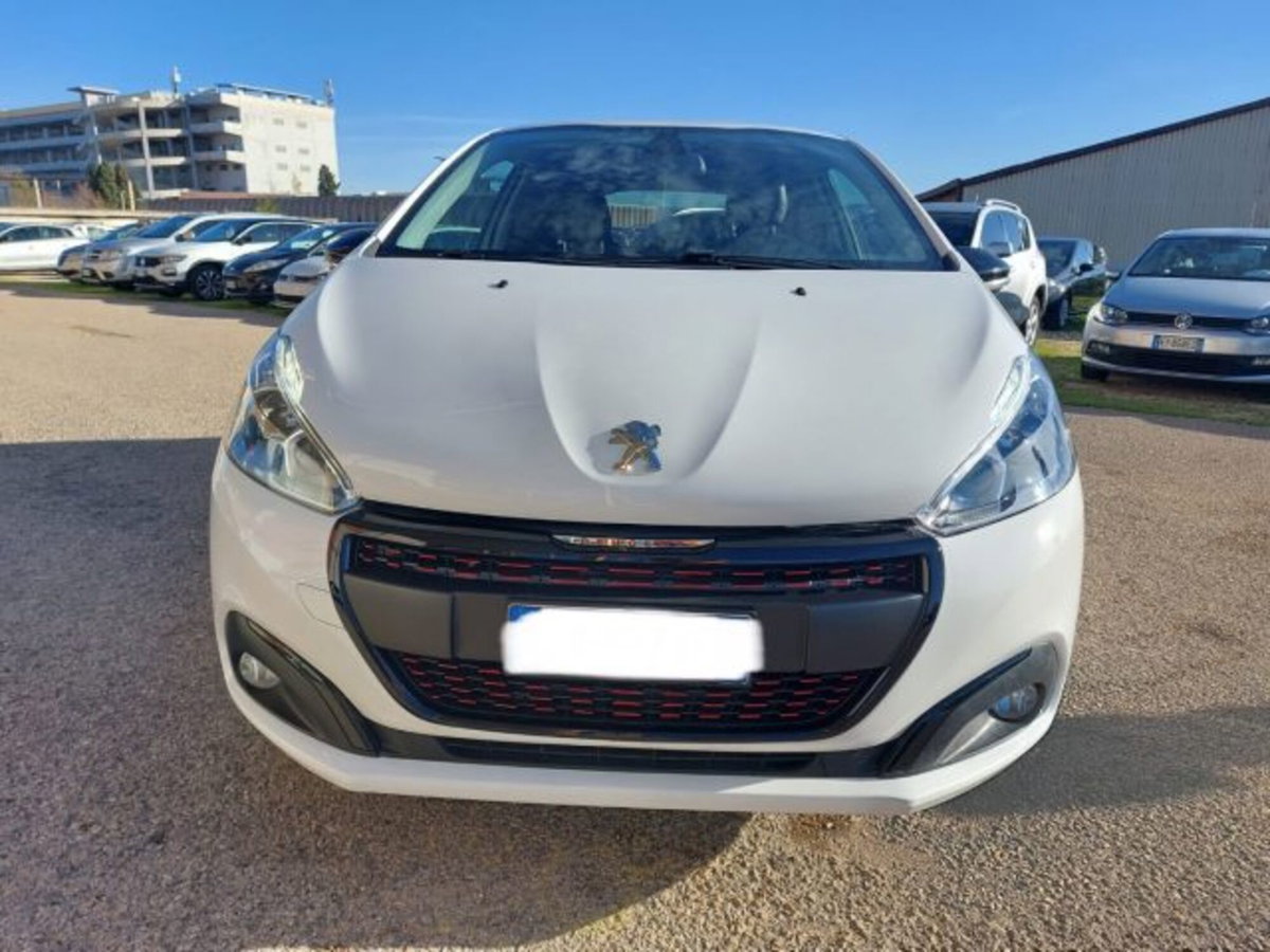 Peugeot 208 100 3 porte GT Line (4)