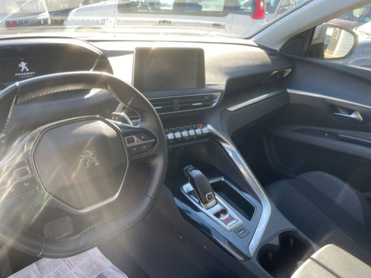 Peugeot 3008 BlueHDi 130 S&S Allure (11)