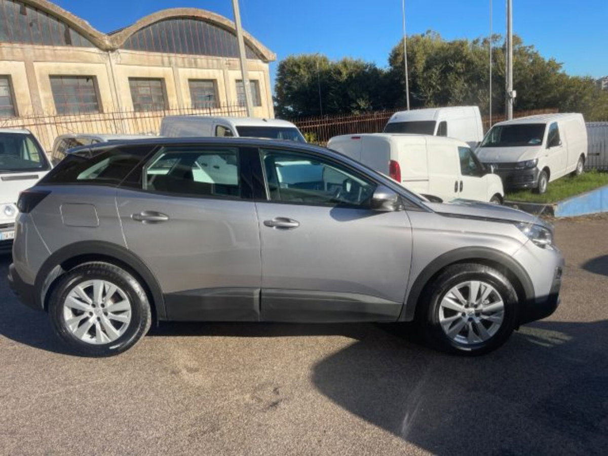 Peugeot 3008 BlueHDi 130 S&S Allure (2)