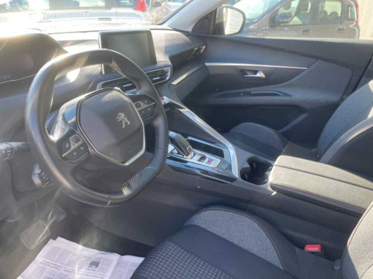 Peugeot 3008 BlueHDi 130 S&S Allure (9)