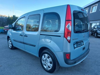 Renault Kangoo 1.6 105CV 5 porte Attractive (7)